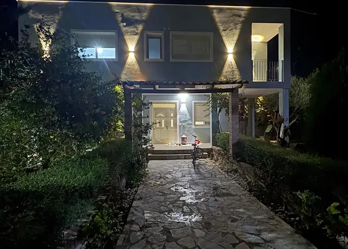 Marina Oasis Daire Avlonya